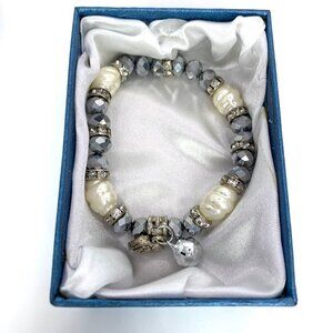 Beaded Elephant Stretch Charm Bracelet Silver Faux Pearl NIB